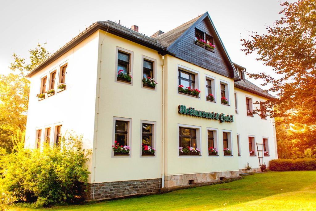 Ferienhotel Augustusburg Exteriör bild